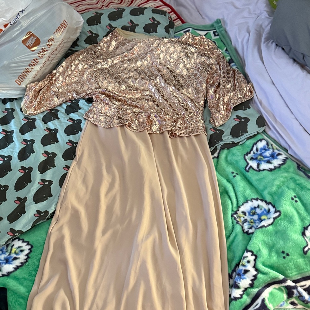 Grace Karin Gold Sequin Long Sleeve Dress